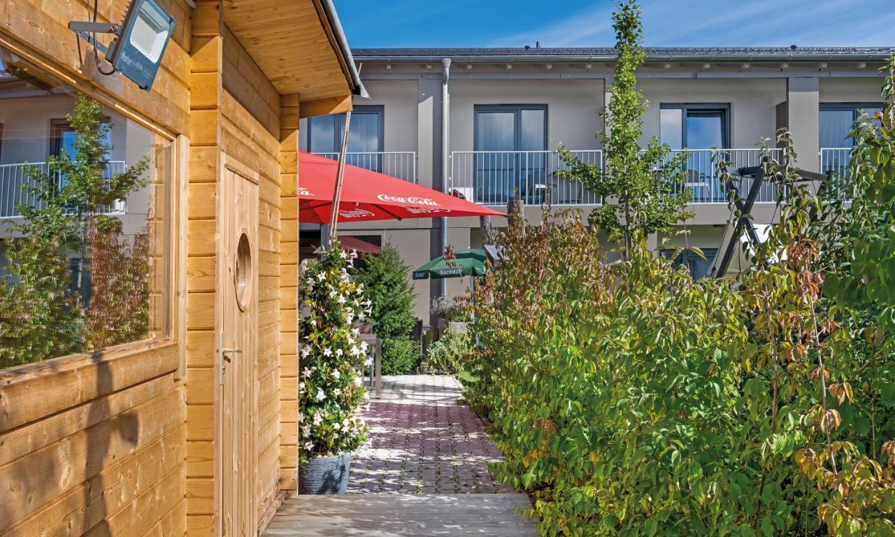 Walhalla Hotel Regensburg Hoeferer 4 Sterne Superior เทเกิร์นไฮม์ ภายนอก รูปภาพ